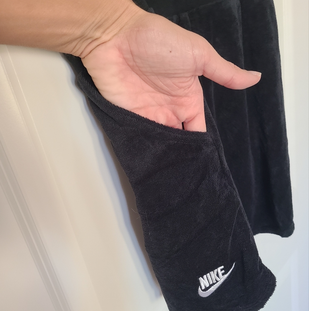 Nike romper - Picture 2 of 4